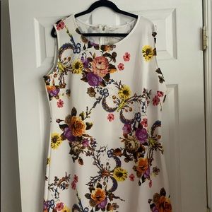 White floral A line dress. Xl-1x